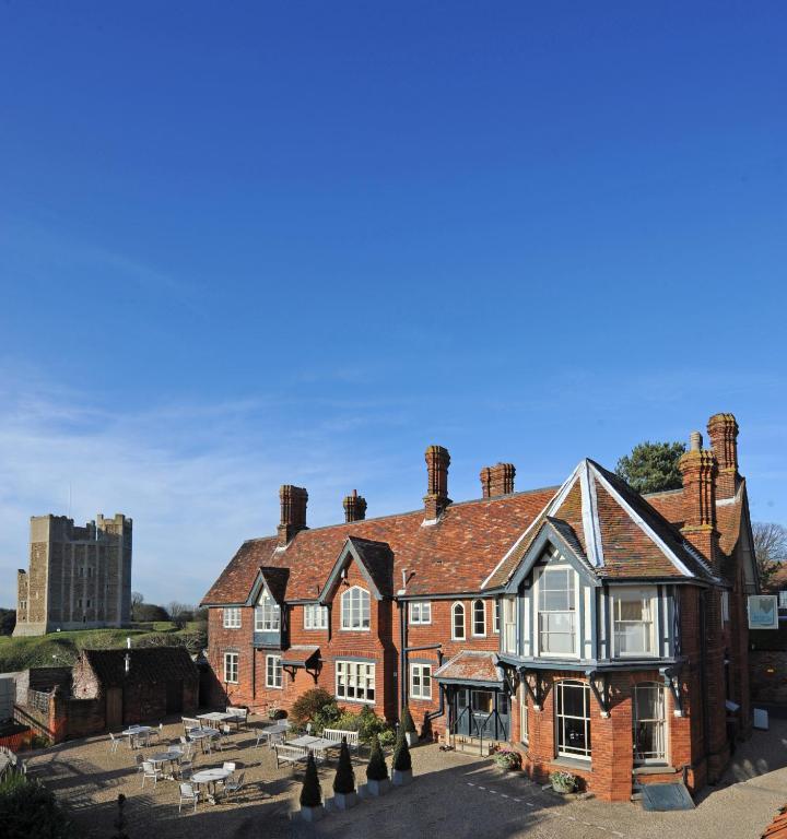 Crown And Castle Hotel Orford Eksteriør billede
